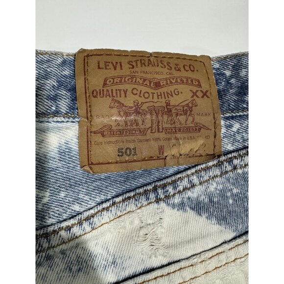 Levi's Womens Size XS 501 Button-Fly Cut Off Shorts Distressed Acid Wash Cheeky - Picture 6 of 8